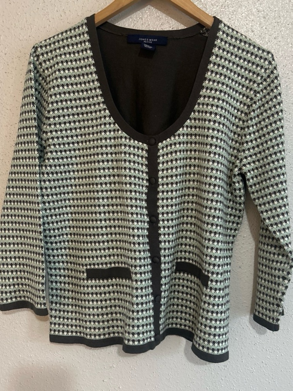 Jones Wear Women's Mint & Black Patterned Knit Cardigan Size PXL